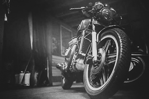 Honda cx500 standing in the garage